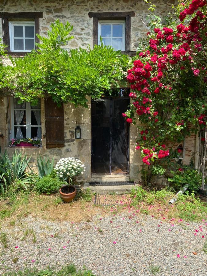 Red Gate Cottage Saulgond エクステリア 写真